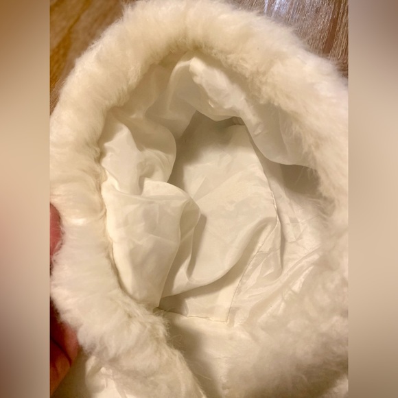 White Winter Vest w/Gold-Detail (NWOT) - Picture 3 of 5